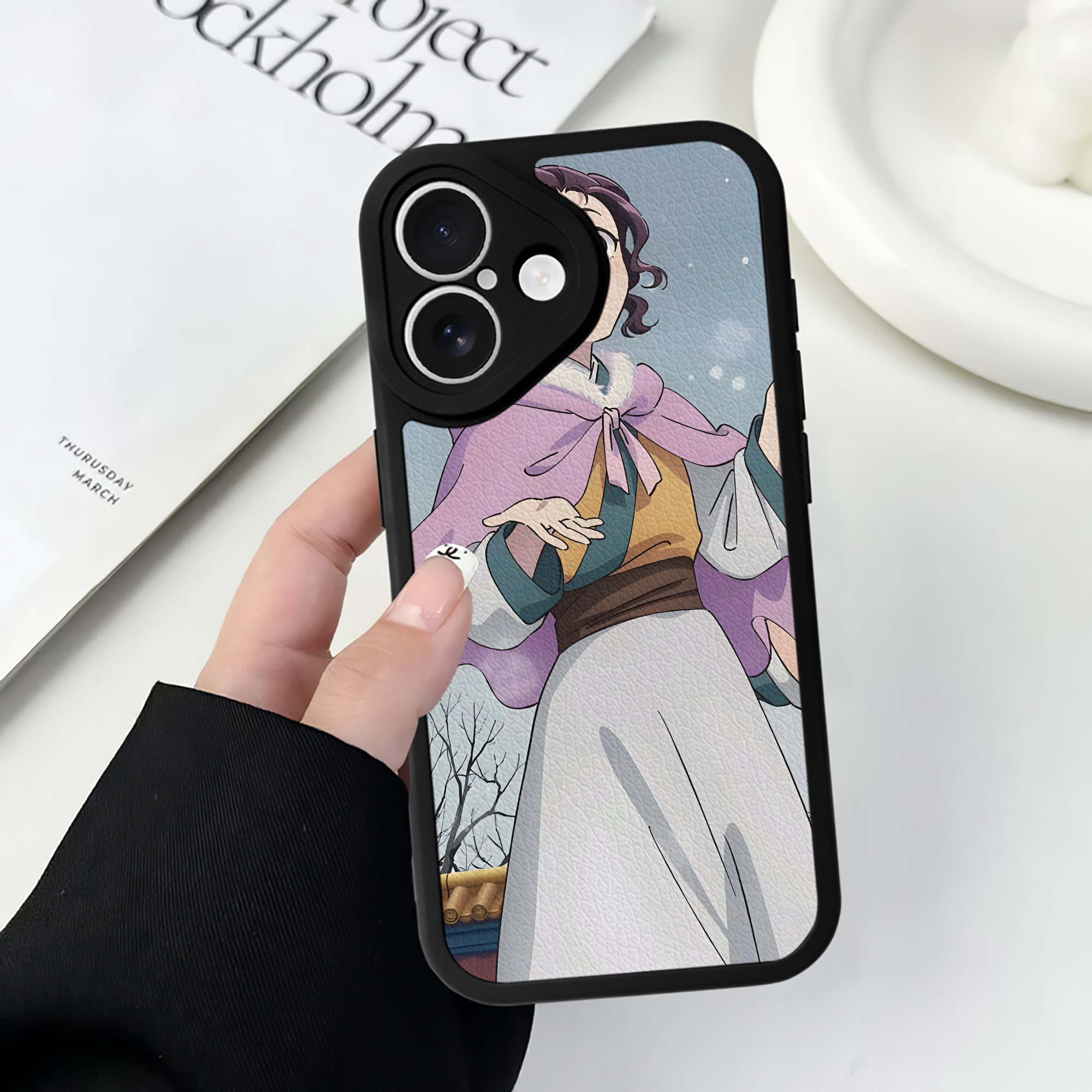 薬屋のひとりごと The Apothecary Diaries 【iPhone 16シリーズ対応】シリコンスマホケース（レザー調） 材質：シリコン